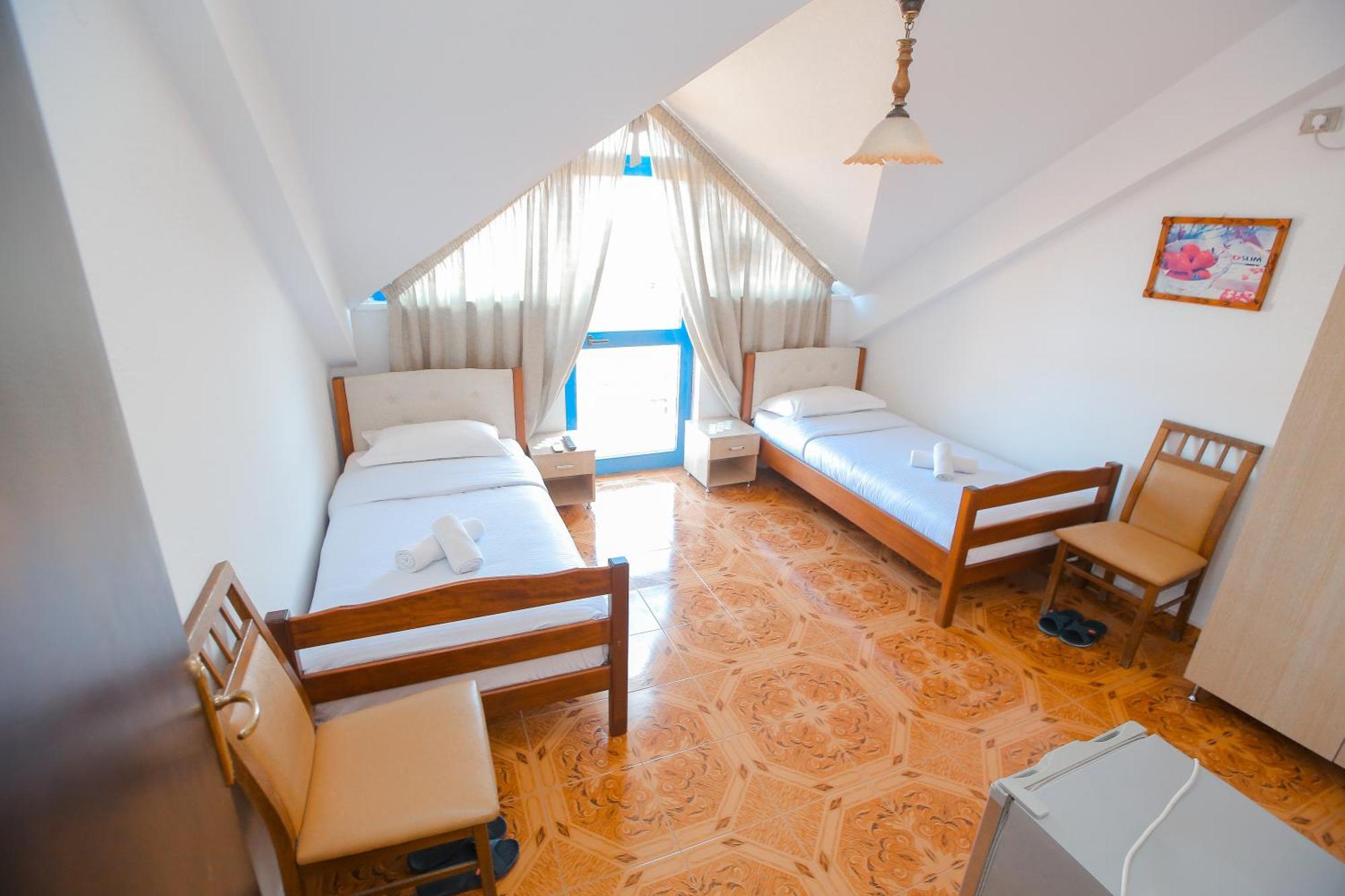 Hotel Ambasador Bahçallëk 외부 사진