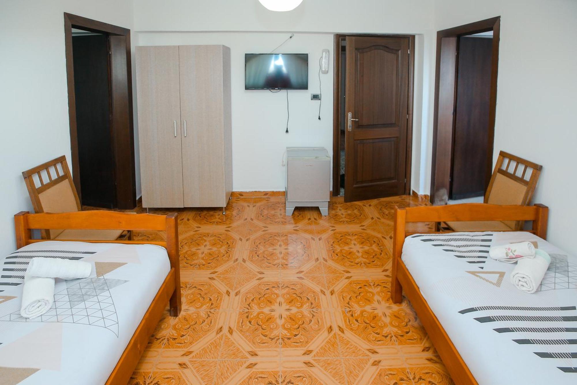 Hotel Ambasador Bahçallëk 외부 사진