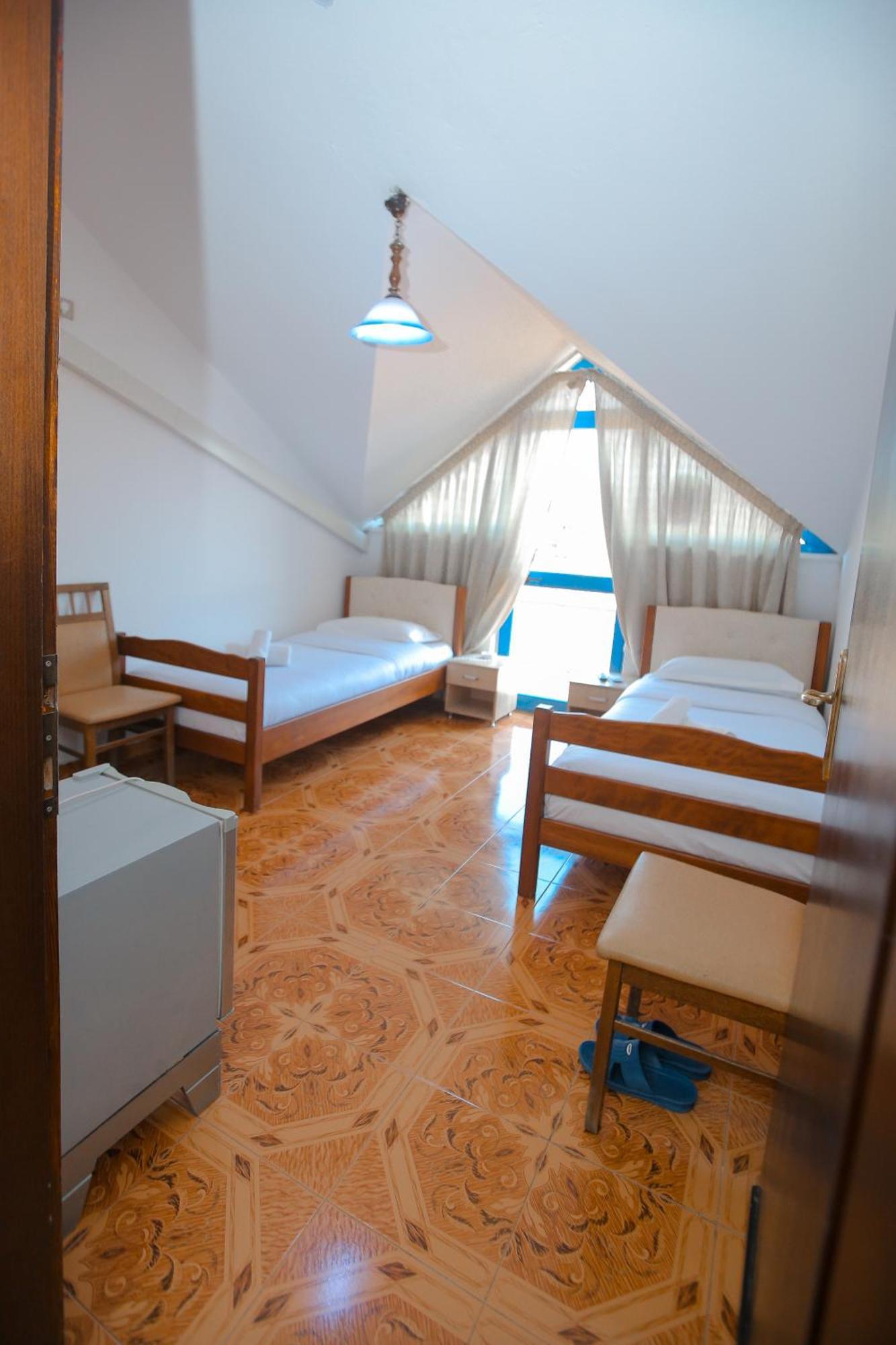 Hotel Ambasador Bahçallëk 외부 사진