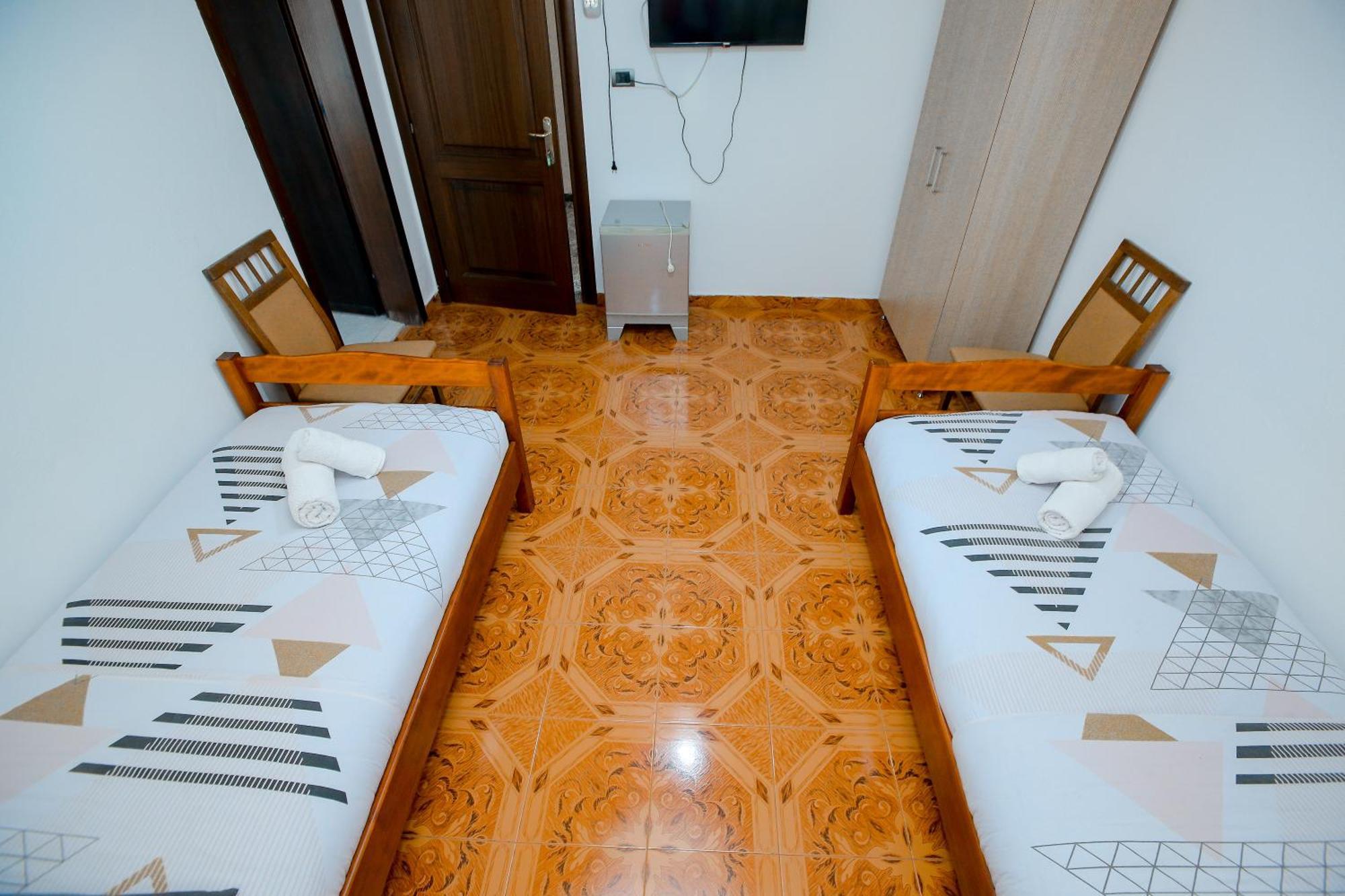 Hotel Ambasador Bahçallëk 외부 사진