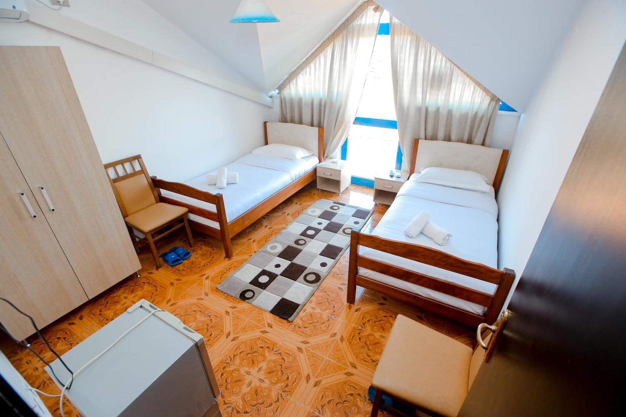 Hotel Ambasador Bahçallëk 외부 사진